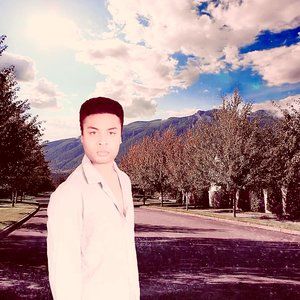 Meet your Posher, Christian